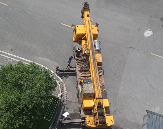 機(jī)具出租-吊車(chē)出租